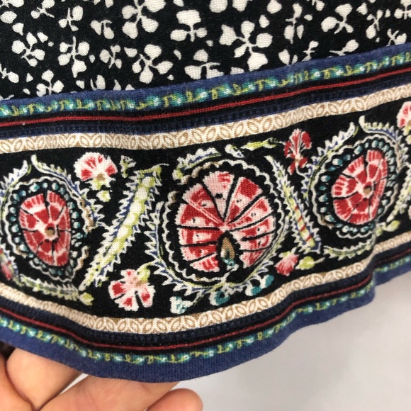 J. Jill V Neck Long Sleeve Tee Shirt Floral Border Print Soft Comfy - Picture 4 of 8